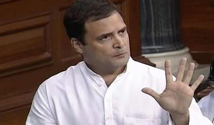 Rahul Gandhi talks to Supriya Sule after Sharad Pawar resigns as NCP chief