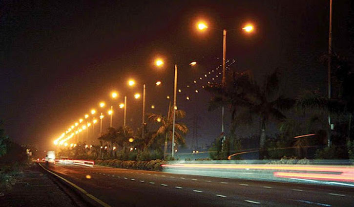 Alert in Mumbai after information of terror threat, security tightened