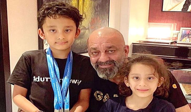 Sanjay Dutt shares pictures on the birthday of his twins Iqra and Shahraan