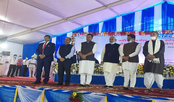 Union Power Minister and Bihar CM dedicates Barauni and Barh power units of NTPC to the nation