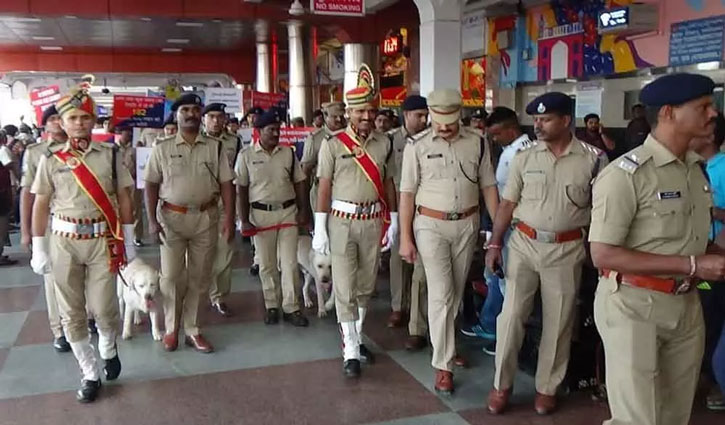 RPF personnel saved 601 lives under "Mission Jeevan Raksha" during 2021