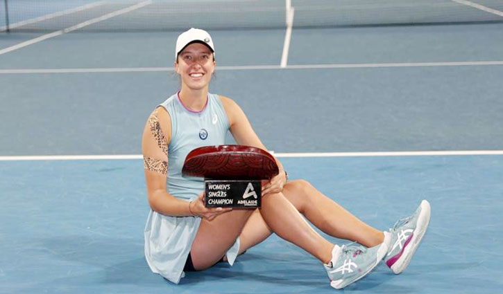 Iga Swietec wins Qatar Open title