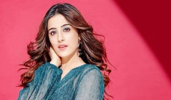 Nupur Sanon starts shooting for her debut film 'Noorani Chehra'