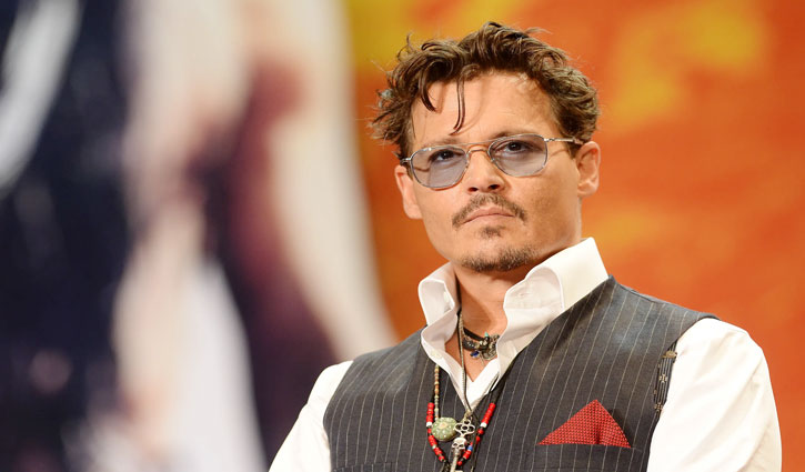 Johnny Depp gave a tip of Rs 49 lakh to the waiter after eating Indian cuisine in Birmingham