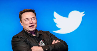 Elon Musk backs out of Twitter deal