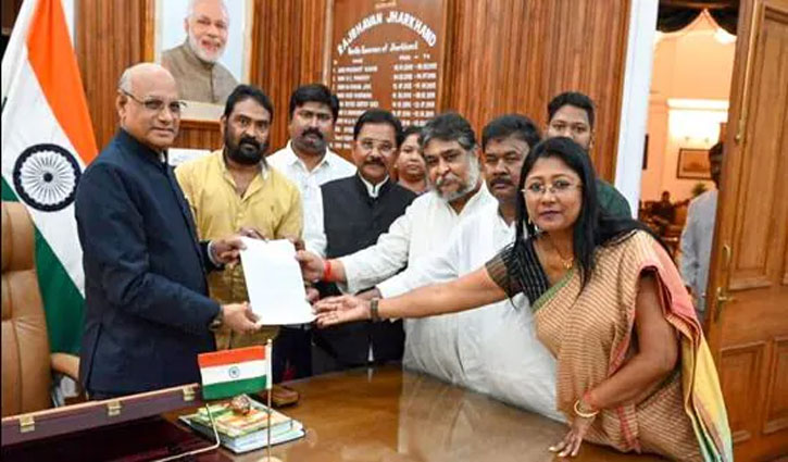 Governor Ramesh Bais leaves for Delhi amid political upheaval in Jharkhand