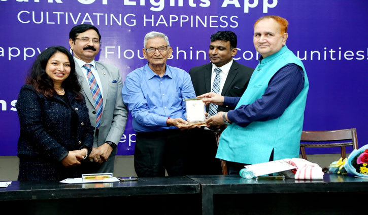 IGNOU Vice Chancellor Professor Nageshwar Rao honored with "Ambassador of Resilience" Award