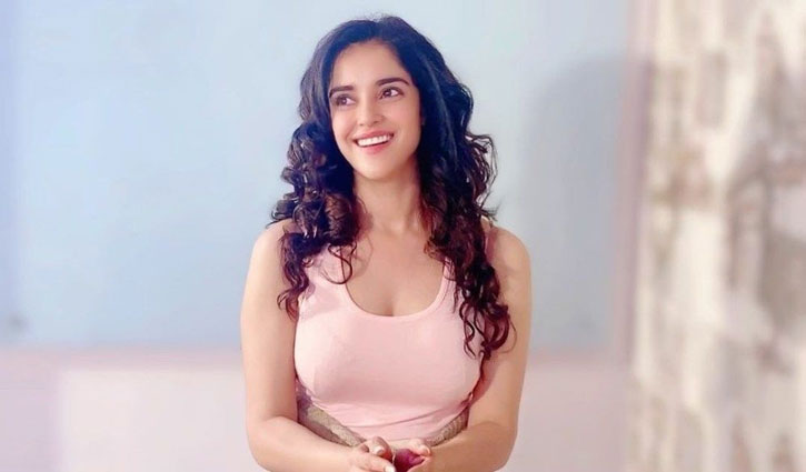 Pia Bajpai said, due to unnecessary body exposure, she was separated from many projects