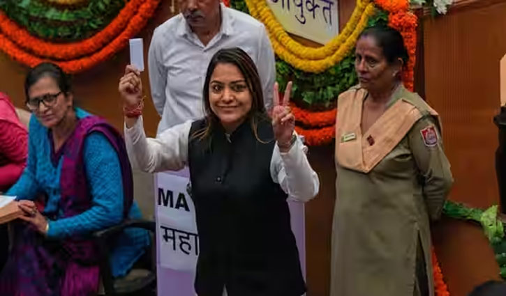 AAP's Shaili Oberoi elected mayor of Delhi, BJP candidate withdraws