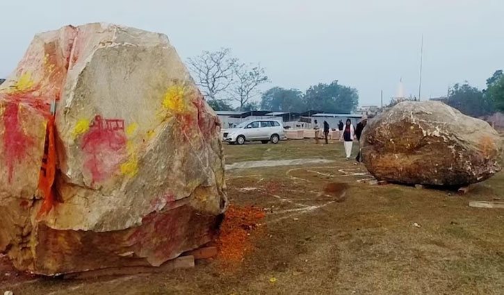 Rare Shaligram rocks reached Ayodhya from Nepal, will be used to make idol of Lord Ram