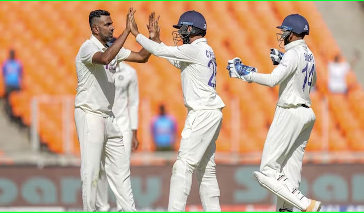 Ashwin stopped Australia, took 6 wickets in the innings; India still behind by 444 runs