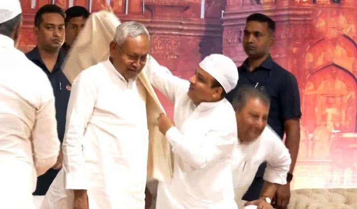 Nitish Kumar attended Iftar party amid communal ruckus in Bihar, BJP told appeasement politics