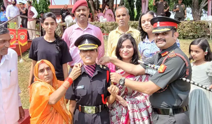 Galwan Martyr Lance Naik Deepak Singh's wife Rekha Singh joins Indian Army as Lieutenant