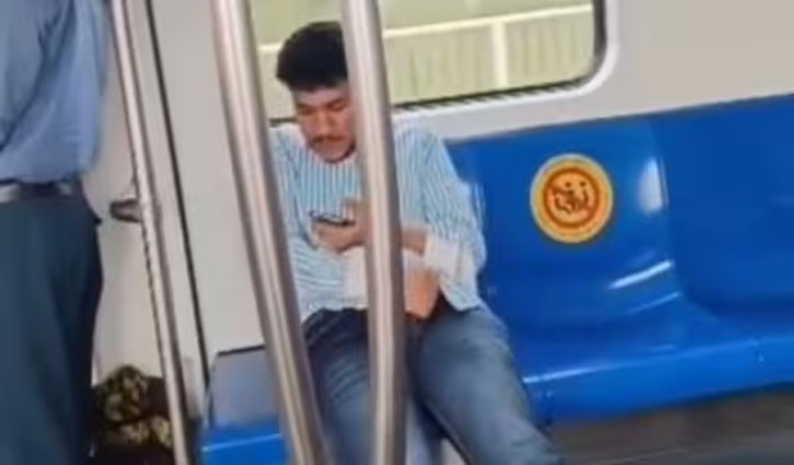 Delhi Police releases photo of man masturbating in Delhi Metro, seeks public's help in identification