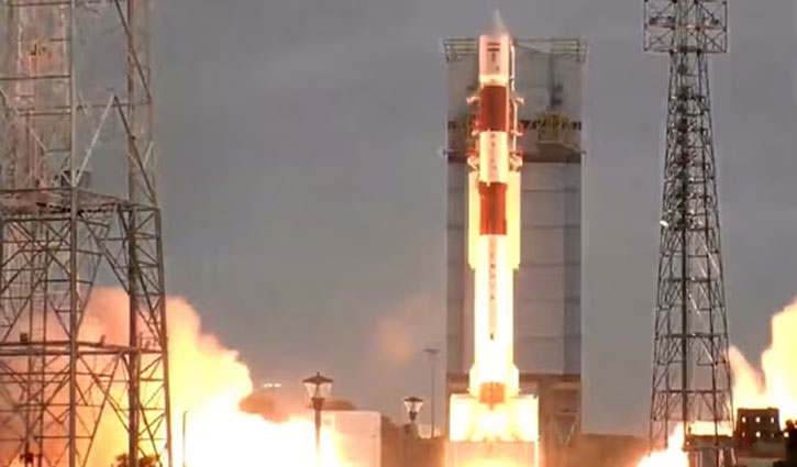 ISRO's another amazing feat, simultaneously put 7 Singapore satellites into orbit