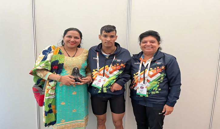 Sprint champion Chirag Khanna of Delhi wants to conquer the world on the strength of women power.