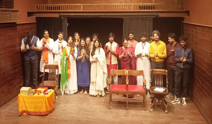 Hindi drama "On the Astral Plane" staged