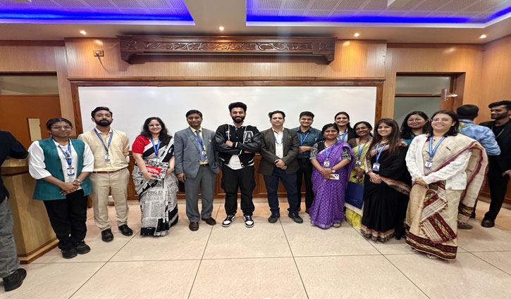 Along with technology, knowledge is also necessary for new era journalism. During the media festival 'Mediaverse' at Christ University's Delhi-NCR campus.