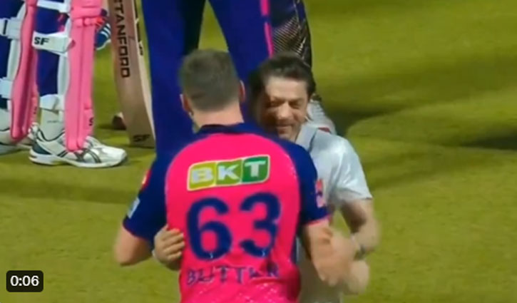 Shahrukh Khan's respect for Jos Buttler, helps the limping RR star to sit before hugging him