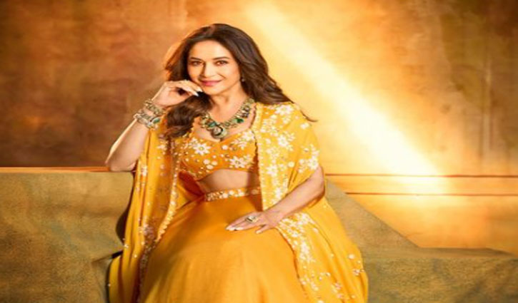 Rain brought back memories: Madhuri Dixit celebrated monsoon by dancing to the song 'Hum Aapke Hain Kaun'