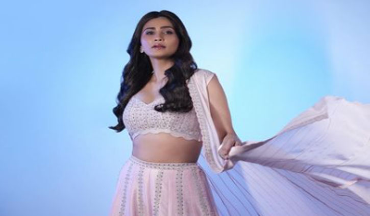 Salman Khan's film sets are like 'resorts' with pani puri and dosa counters: Daisy Shah