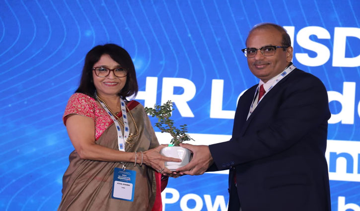 Dignitaries from HR & Skill Development sector meet to solve jobs and talent crisis
