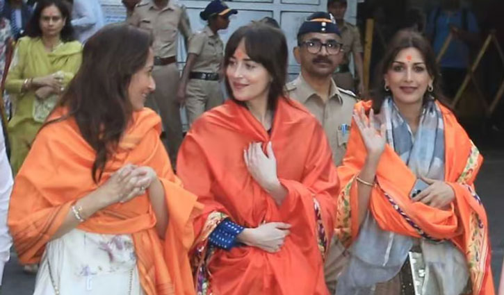 Dakota Johnson visits Siddhvinayak temple with Bollywood celeb