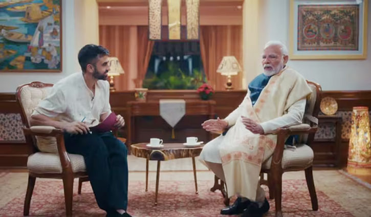 PM Modi emphasizes the importance of dedication, communication and mission for success in politics