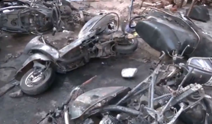 In Nagpur violence, rioters burnt several vehicles, attacked houses