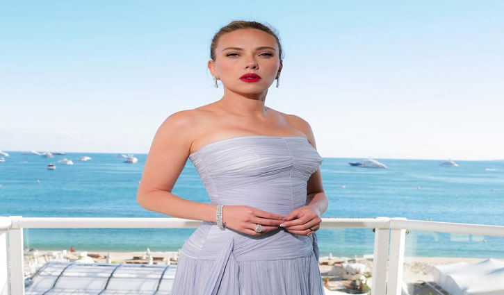 Scarlett Johansson: I had problems in my relationships with people outside the entertainment industry