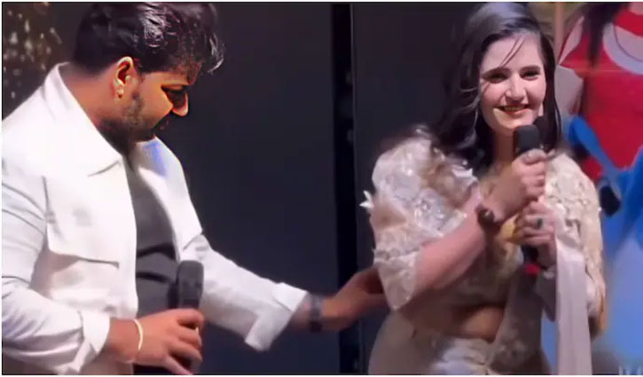Pawan Singh's video of shameful behavior with a female actor on stage goes viral, creates uproar on social media