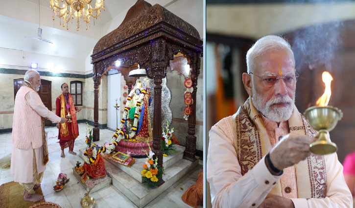 PM Modi performs aarti at Durga Puja pandal in CR Park, Delhi