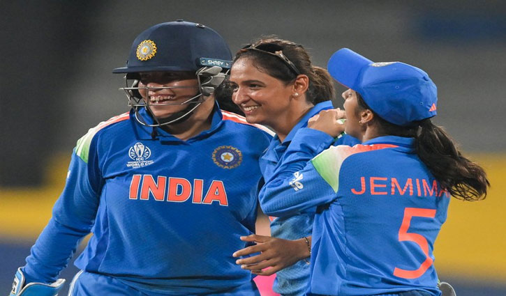 Women's World Cup: Kranti and Deepti bowl brilliantly as India beat Pakistan by 88 runs