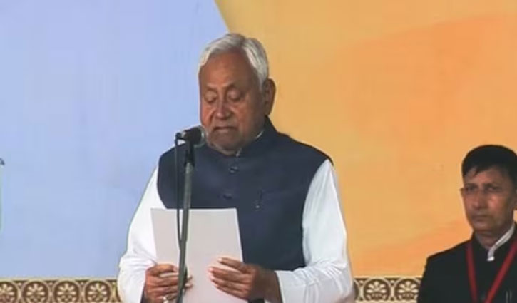 Nitish Kumar becomes Bihar Chief Minister for a record 10th time, PM Modi present at the swearing-in ceremony