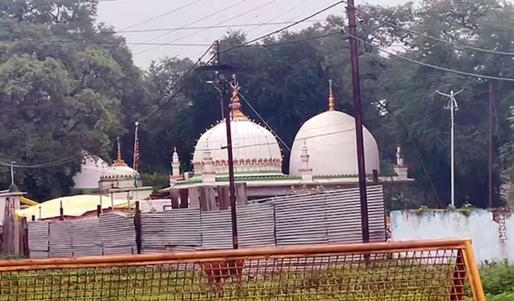 Supreme Court: Hindus and Muslims can offer prayers at the disputed Bhojshala on Fridays.