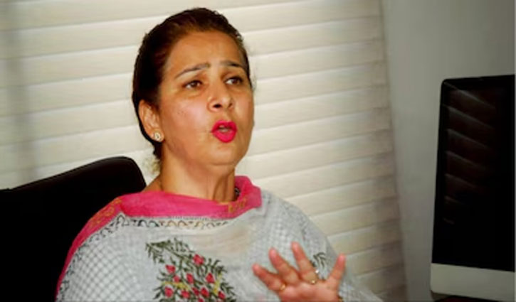 After leaving Congress, Navjot Kaur Sidhu made serious allegations against Rahul Gandhi.