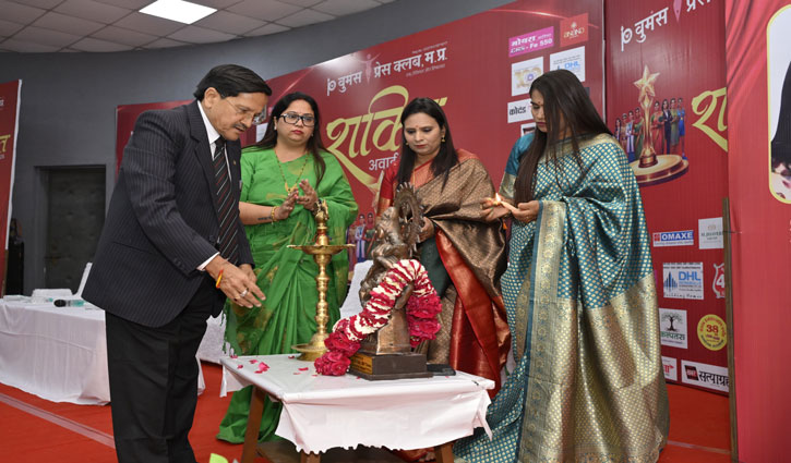 Shakti Awards 2026: Justice Vijay Kumar Shukla Honors Women of Strength