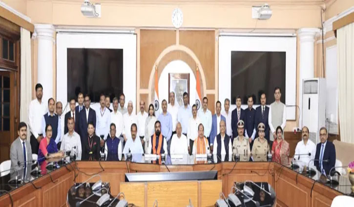 Nitish Kumar presided over the final meeting of the Bihar Cabinet and expressed gratitude to all colleagues.