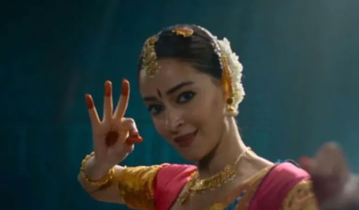 Controversy Over Ananya Panday's Bharatanatyam Fusion in the Song 'Chand Mera Dil'