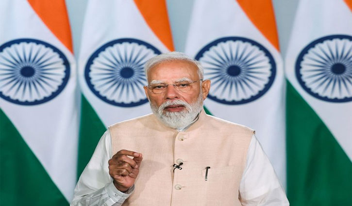 Marking 12 years as Prime Minister, Narendra Modi launches a scathing attack on the Congress: "It wasn't the 'Hindu growth rate', it was the 'Congress growth rate'."