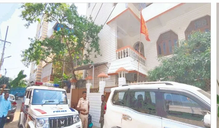 SIT constituted to investigate the petrol bomb attack on the RSS office in Ranchi.