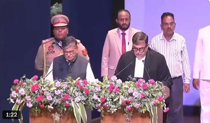 Amidst opposition from the Punjab government, Justice Ashwani Kumar Mishra took the oath as Chief Justice of the Punjab and Haryana High Court.