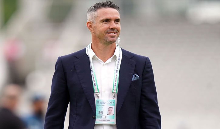 Kevin Pietersen mocked the sudden changes in the Pakistan team ahead of the Edgbaston Test
