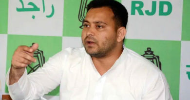 Tejashwi Yadav's allegation, after taking off the ornaments of the sisters, ED showed them as recovered