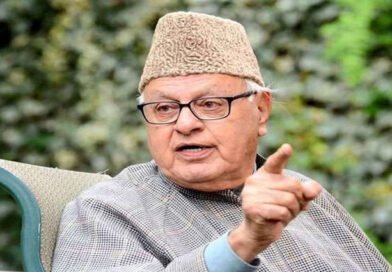 फारूक अब्दुल्ला ने फिर उठाई राज्य का दर्जा बहाल करने की मांग, आतंकवाद पर केंद्र सरकार को घेरा Farooq Abdullah again raised the demand for restoration of statehood, cornered the central government on terrorism