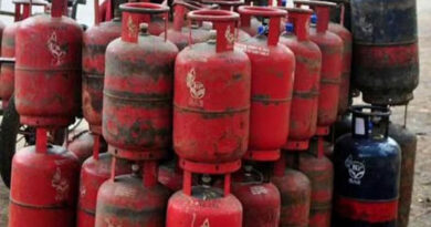 Government cuts LPG cylinder prices by Rs 100 before Lok Sabha elections