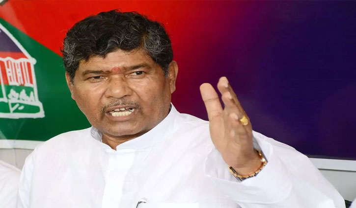 Lok Janshakti Party of Bihar: BJP wants merger between Chirag vs Paras