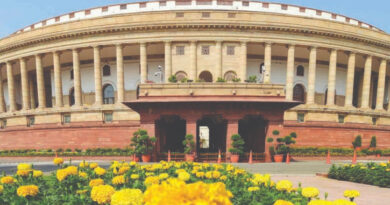 Uproar in Lok Sabha over Adani company's issue, proceedings adjourned
