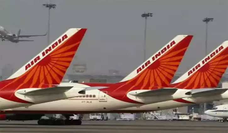 Nepal national misbehaves with Air India cabin crew, breaks toilet door; Case registered