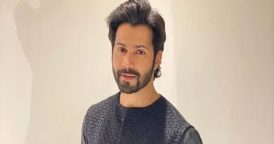 Varun Dhawan starts shooting for 'Border 2', honours real heroes on Army Day